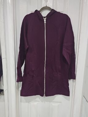 Women’s Zip-Up Hooded Coat in Deep Plum